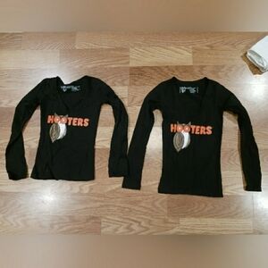 One black Hooters Long Sleeve